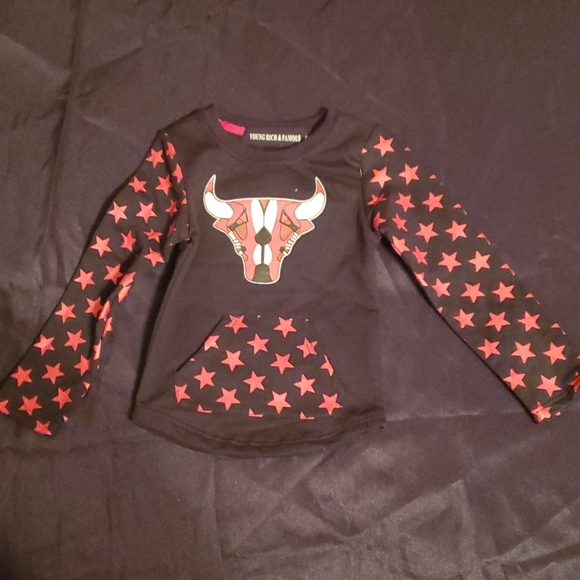 Infant Boys Bulls Outfit - Picture 3 of 3
